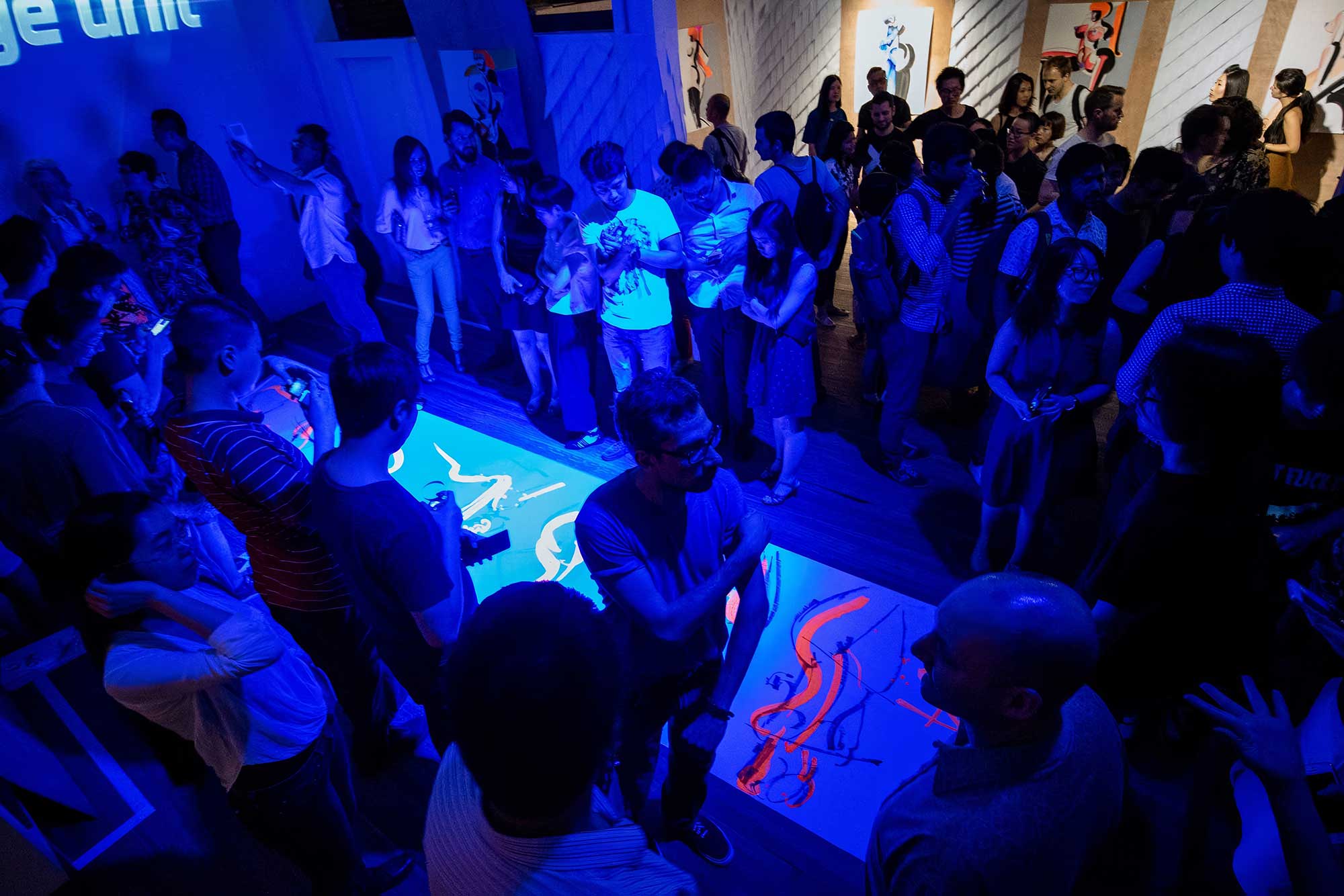 Neon Bodies – Live Performance Shanghai